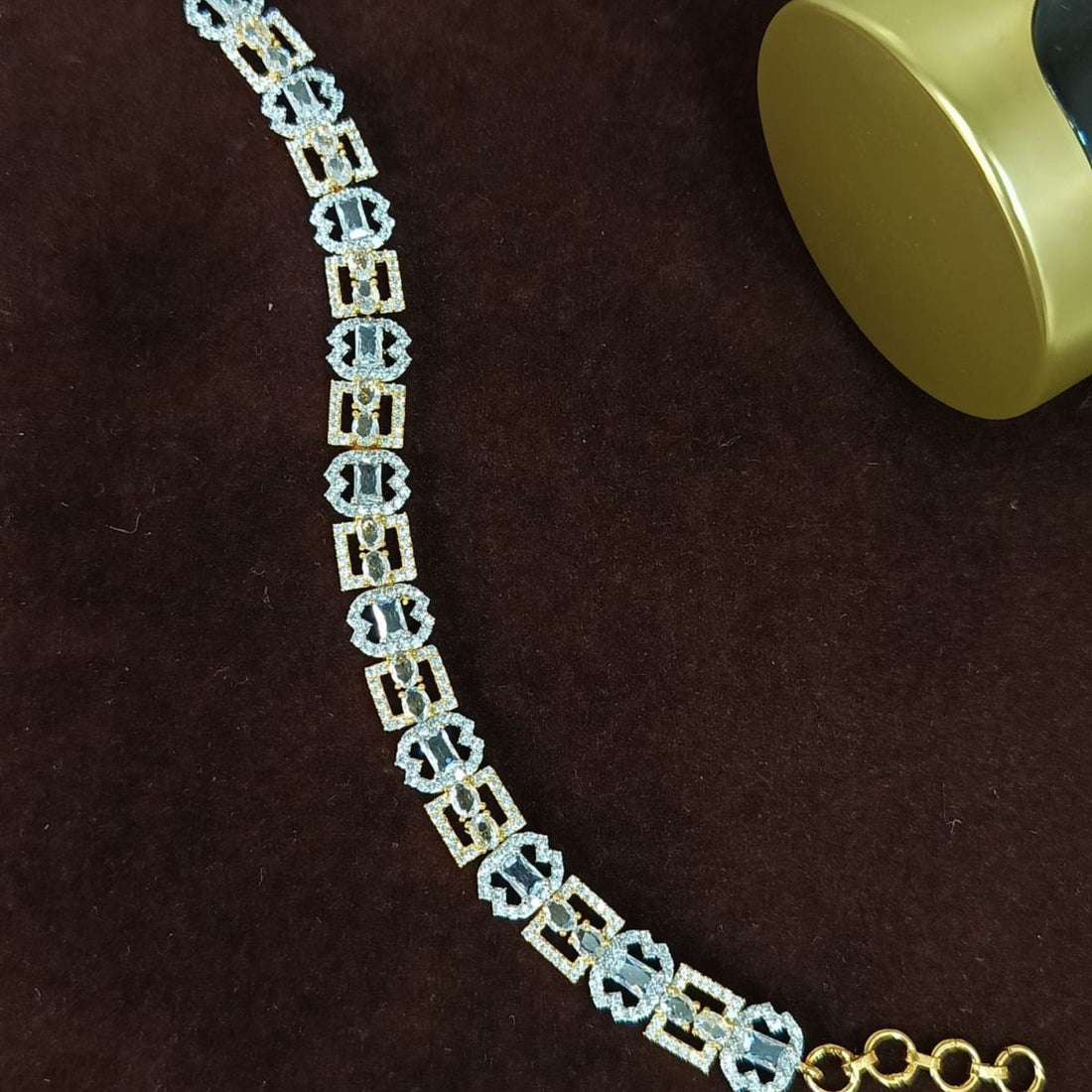 Elegant Fancy Bracelet with Cubic Zirconia Diamond – Gold Plated