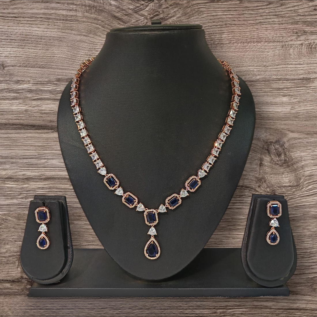 Elegant Cubic Zirconia Necklace Set in Rose Gold Polish