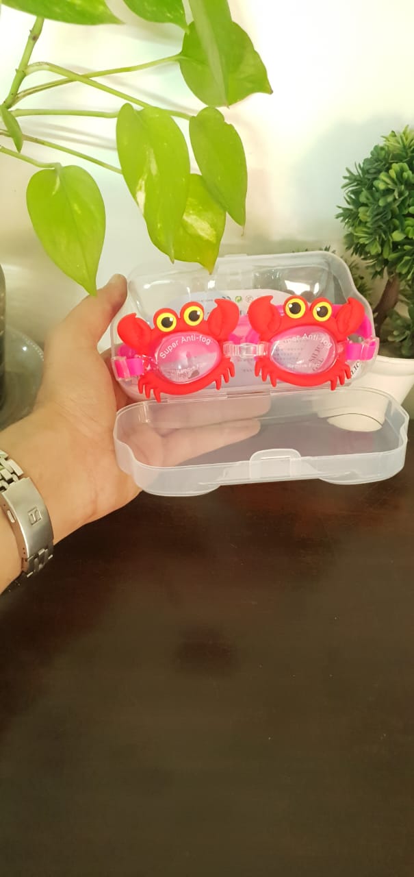 Make a splash with our Kids Swimming Goggles