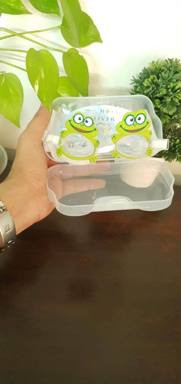 Make a splash with our Kids Swimming Goggles