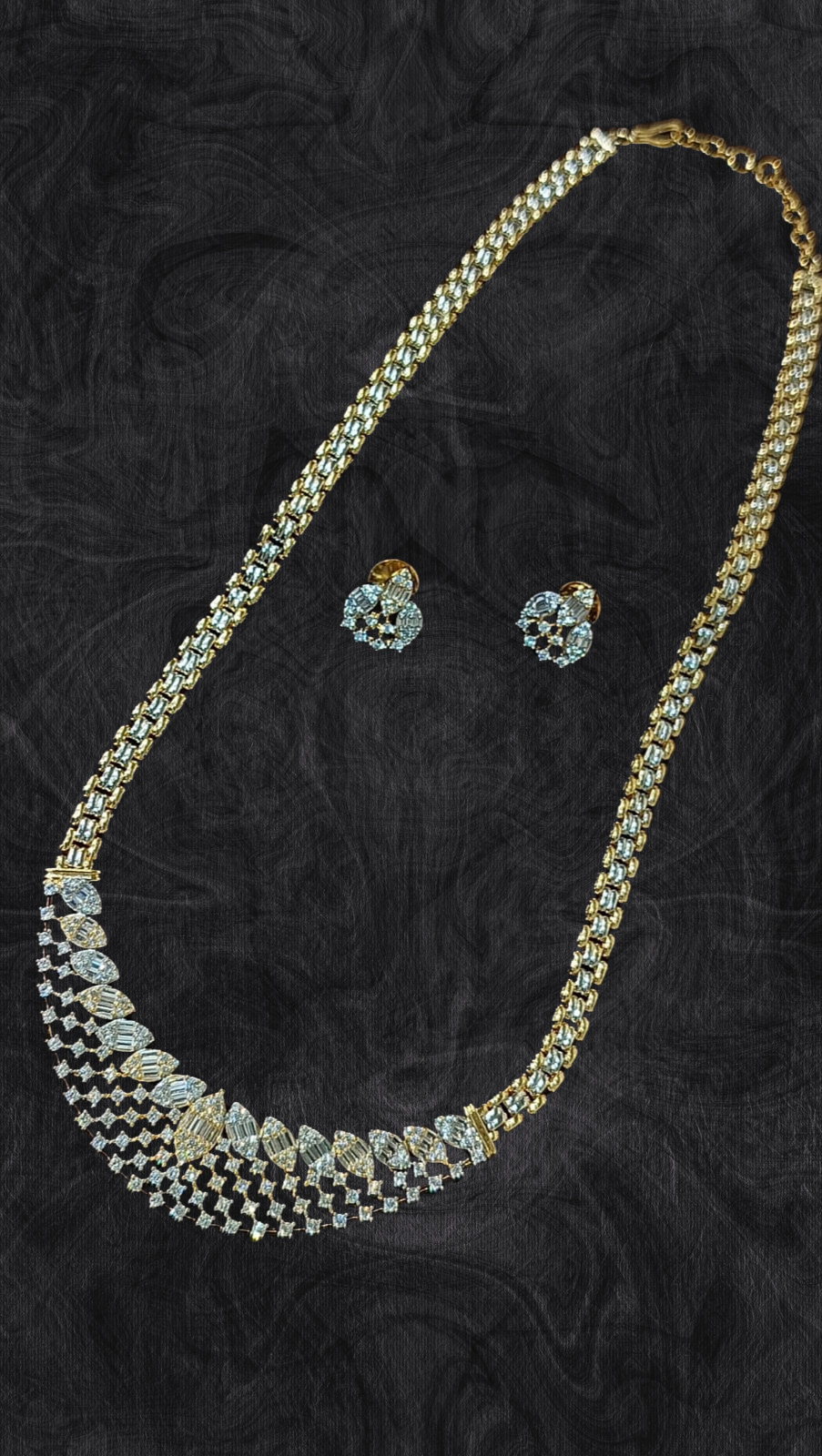 Elegant Fancy Chain Necklace Set