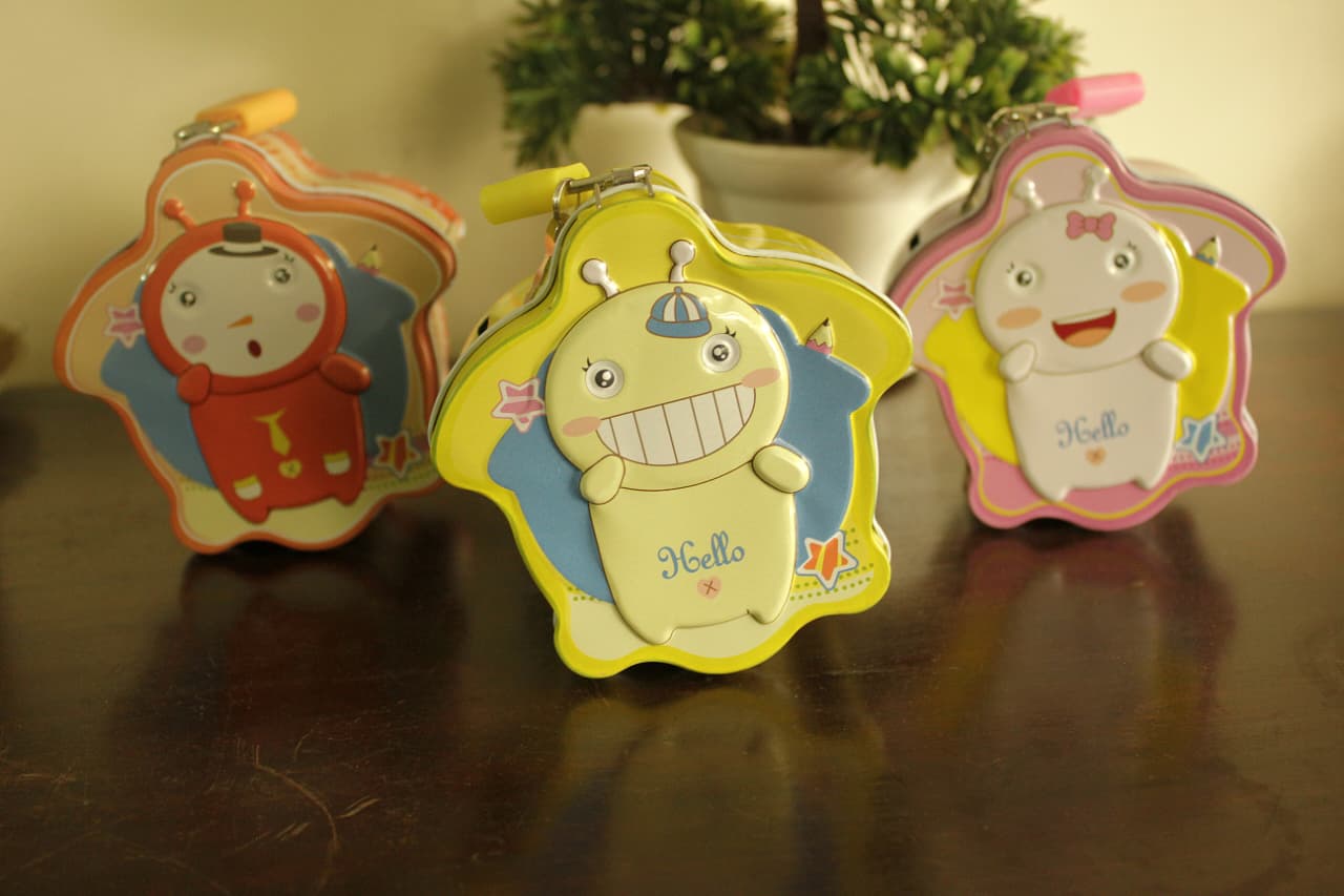 Star Shape Metal Piggy Bank