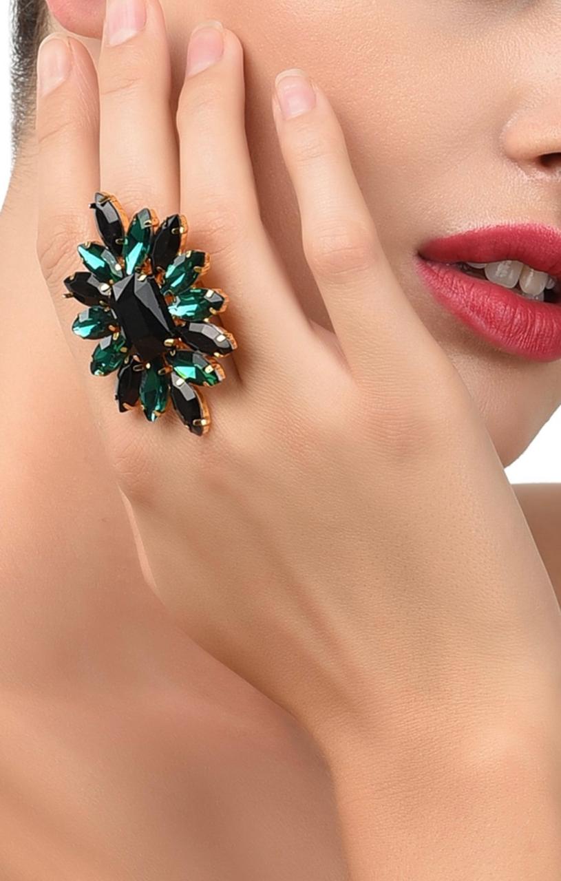 Black & Green Crystal Shine Stones Party Finger Ring